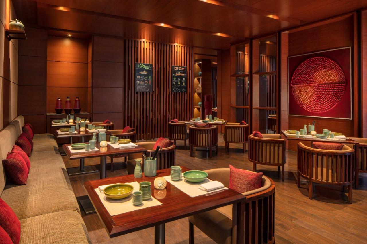 Hyatt Regency Chandīgarh エクステリア 写真 The interior of the restaurant
