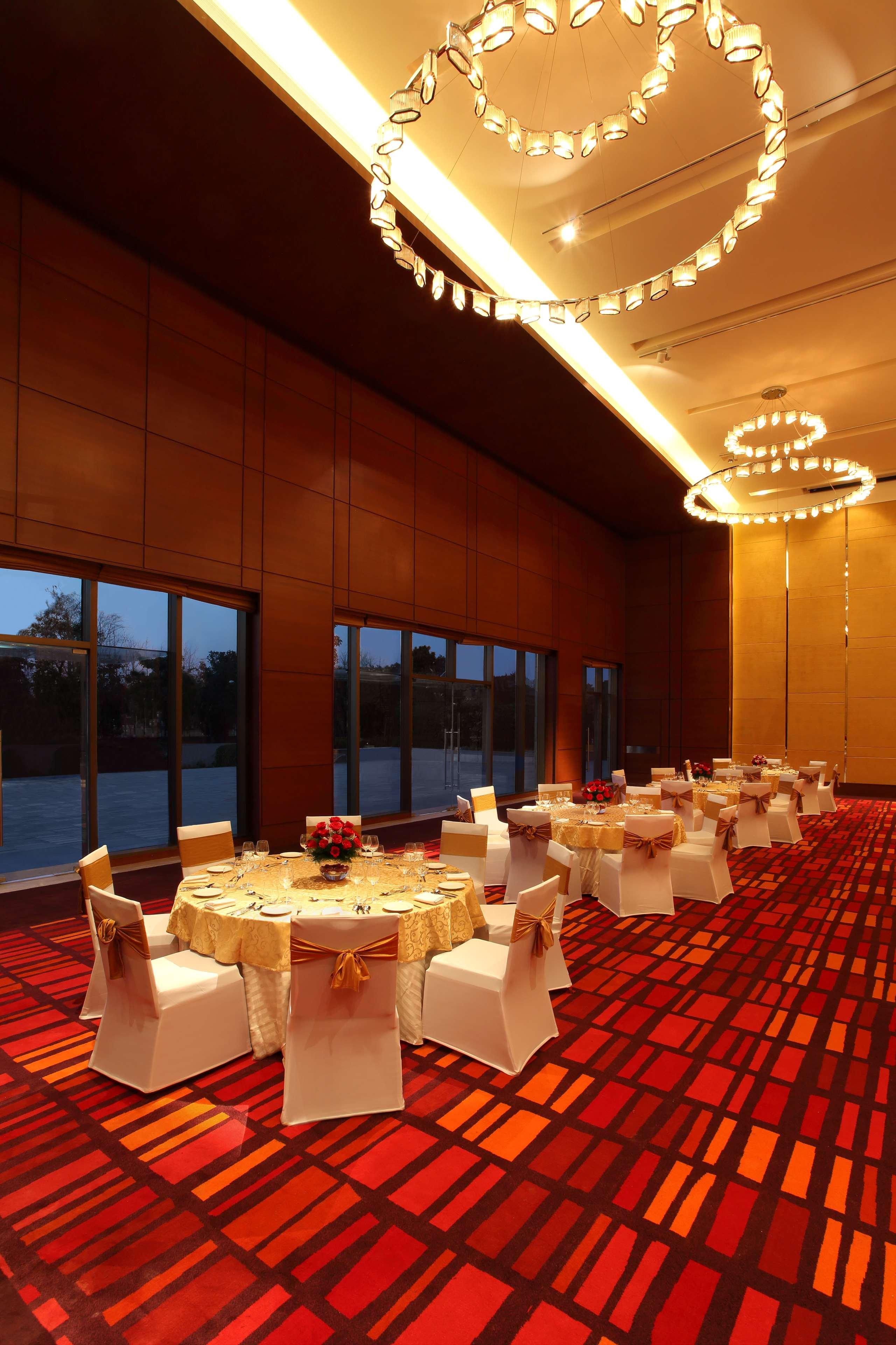 Hyatt Regency Chandīgarh エクステリア 写真 The ballroom