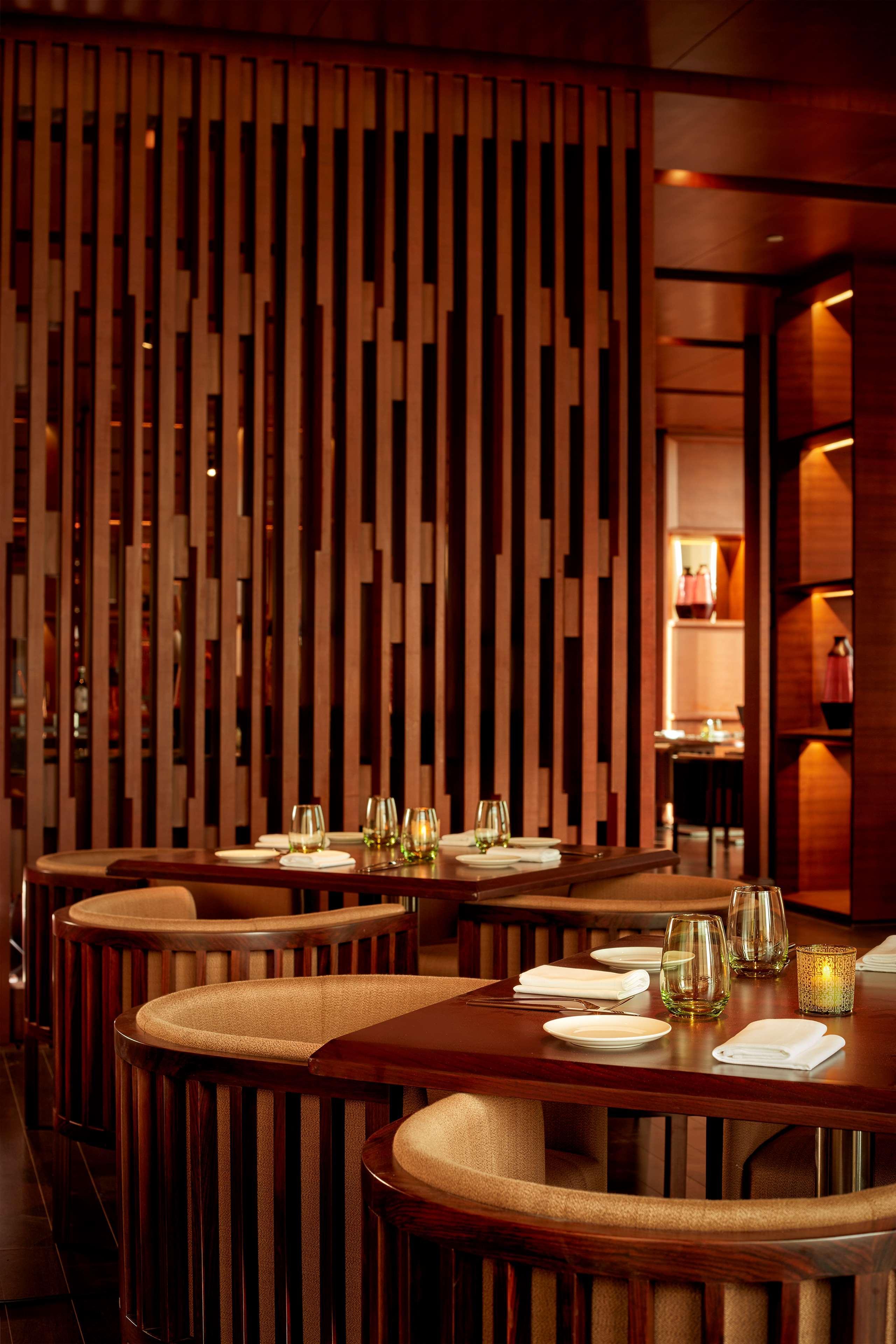 Hyatt Regency Chandīgarh エクステリア 写真 Interior of the restaurant